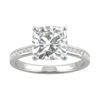 Moissanite Cushion E...